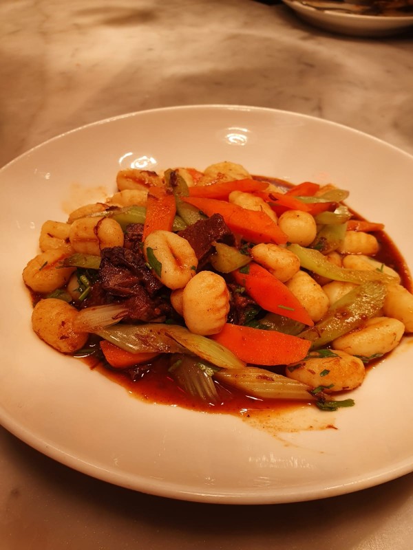 Gnocchi mit Short Rib-Ragu und Schmorgemüse Gnocchi mit Short Rib-Ragu und Schmorgemüse
